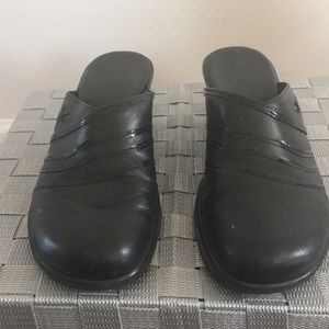 Women’s shoes